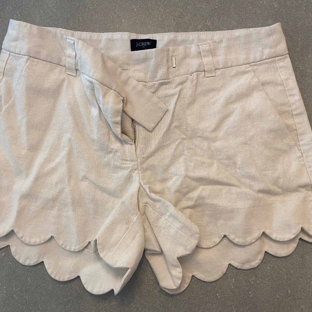 J CREW Linen scalloped shorts - size 4 white